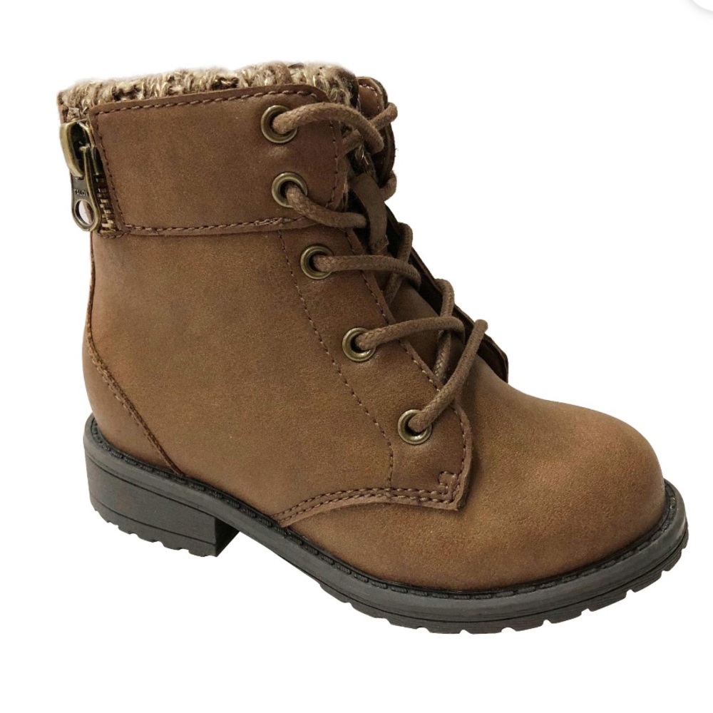 Girls moto boots are in excellent condition. Size 5